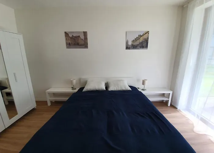 Stylish With Terrace And Garage In The Center Apartament