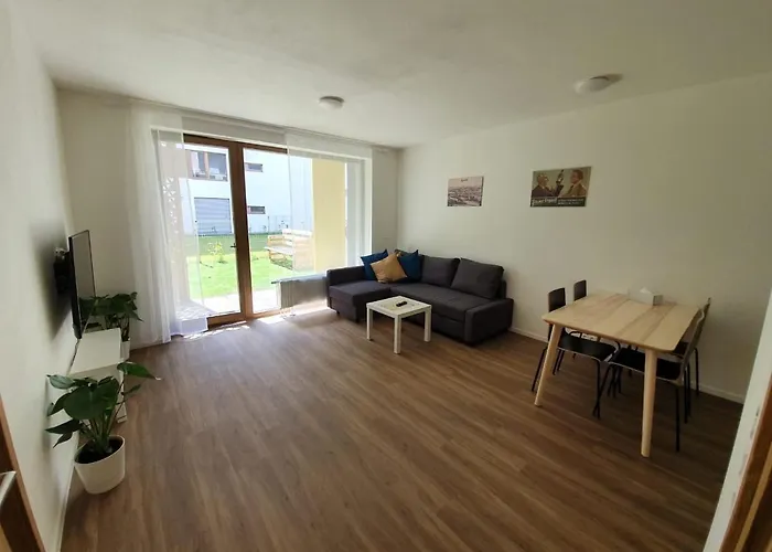Stylish With Terrace And Garage In The Center Plzen
